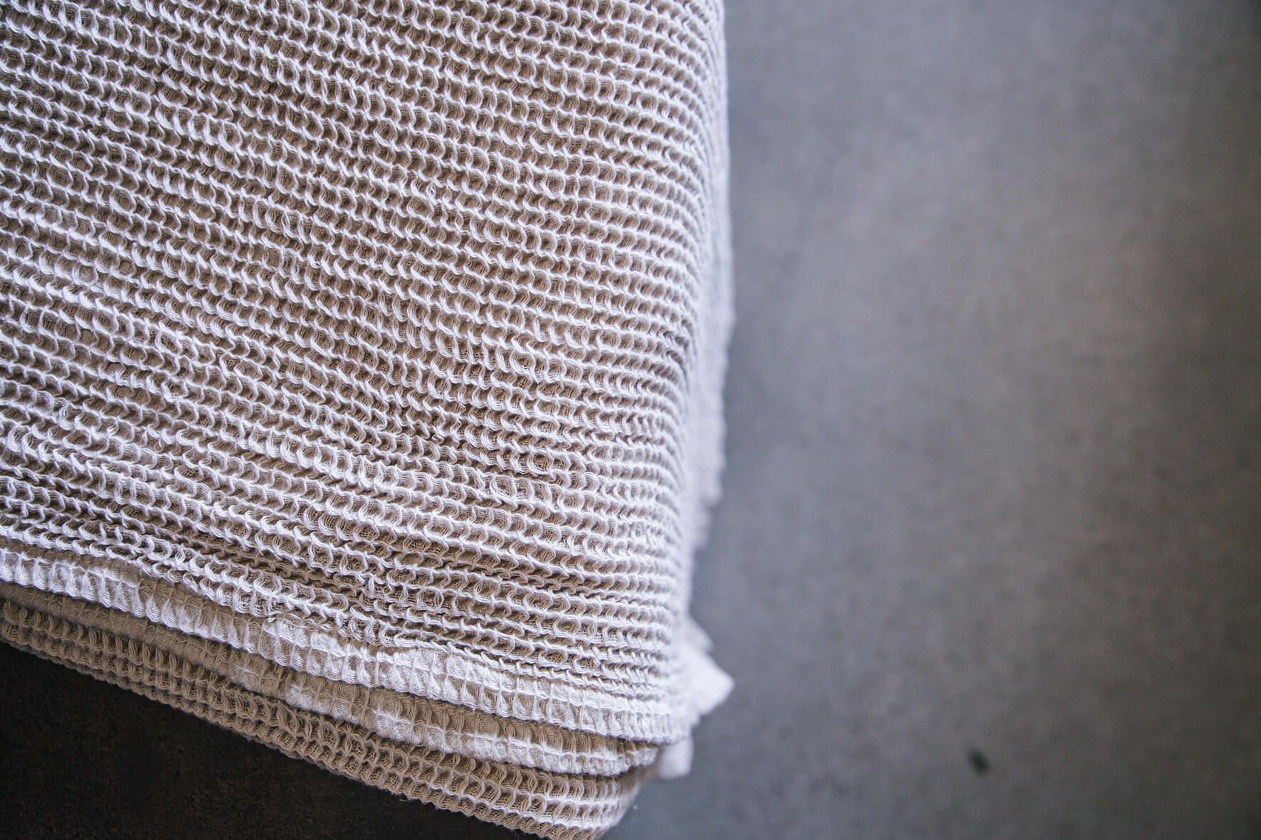 WAFFLE THROW 120*180 BEIGE - Image 2