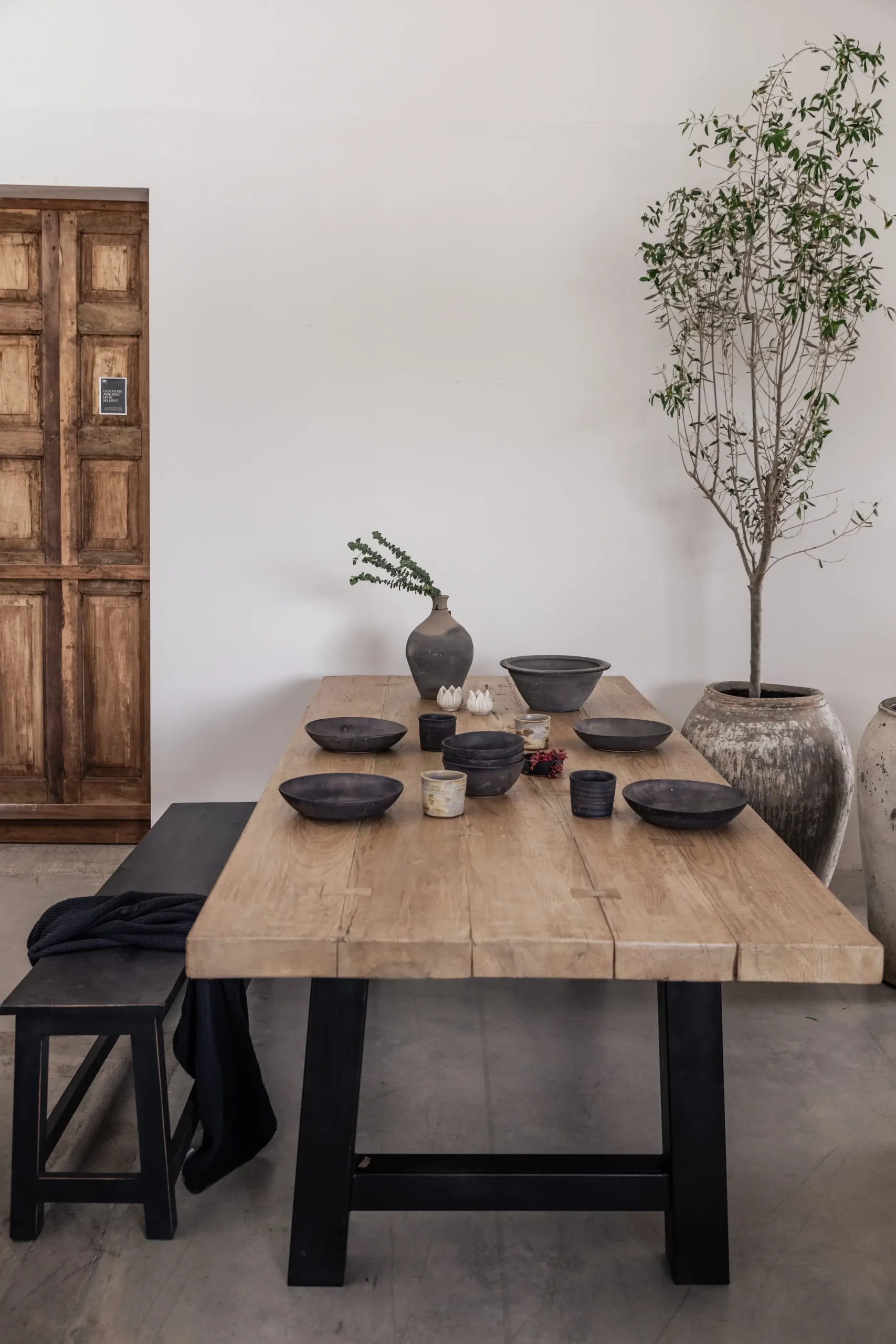 GRANDIA  184 cmReclaimed wooden Table with iron legs