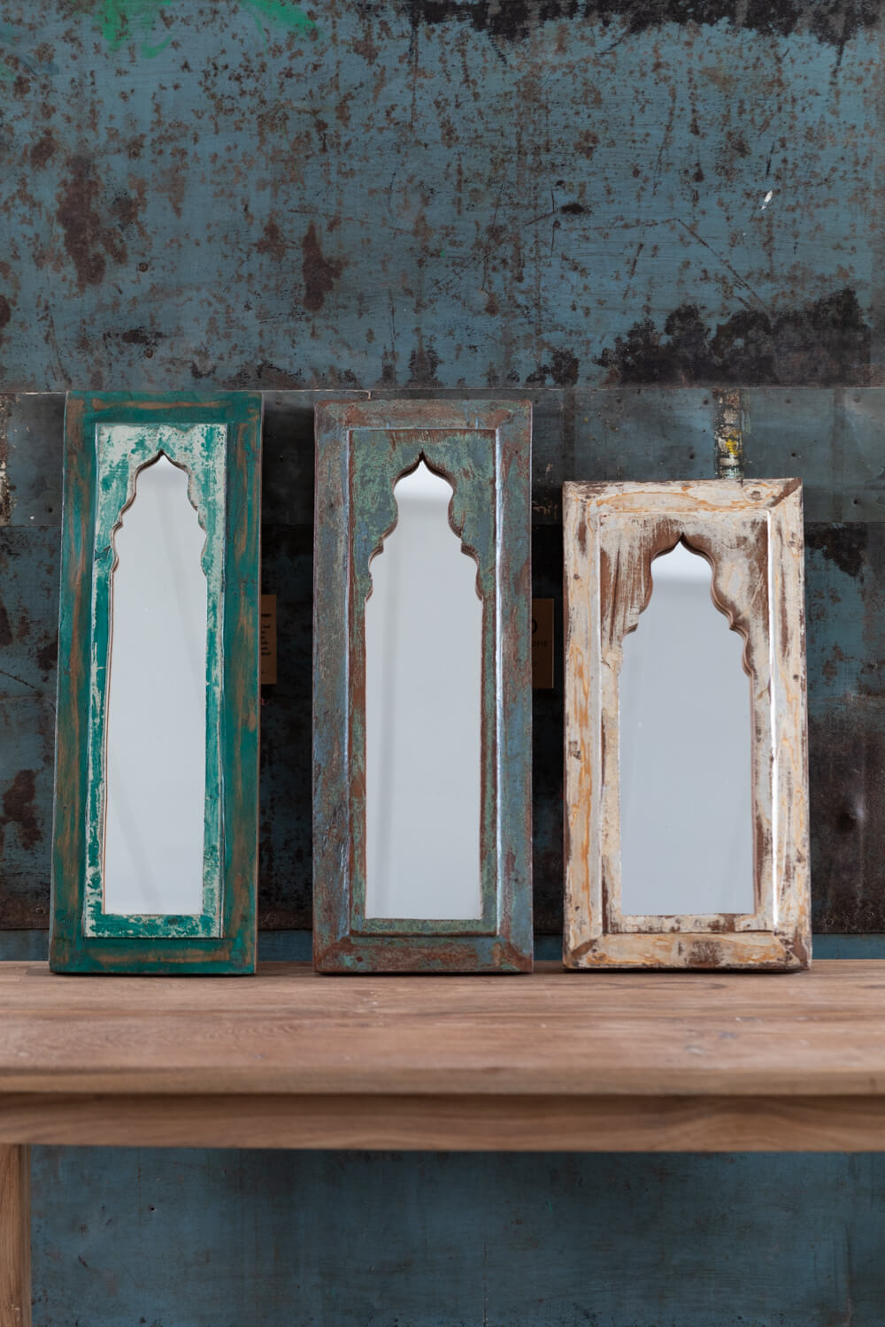 Assorted vintage small wall mirrors