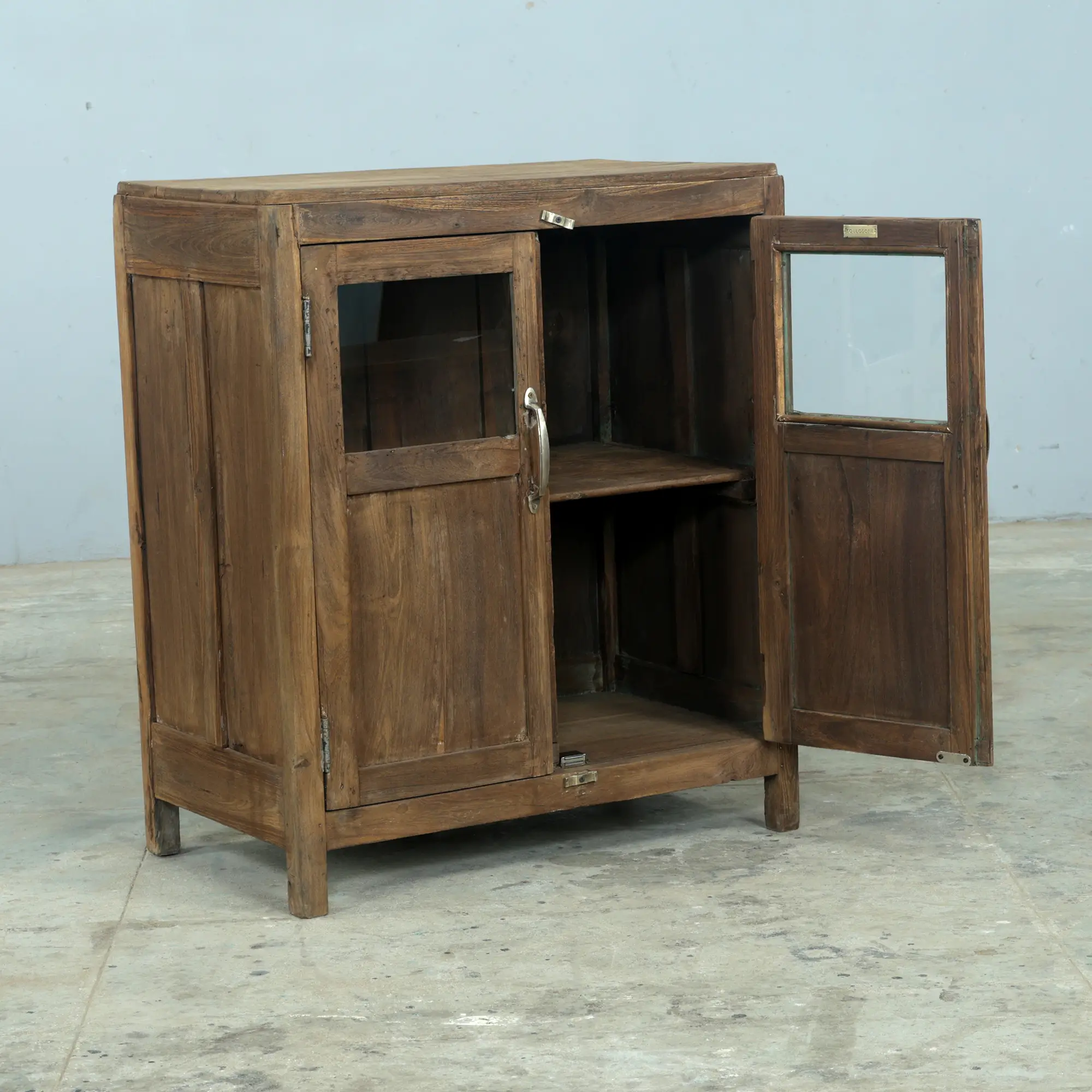 MAVIE vintage small teak cabinet - Image 3