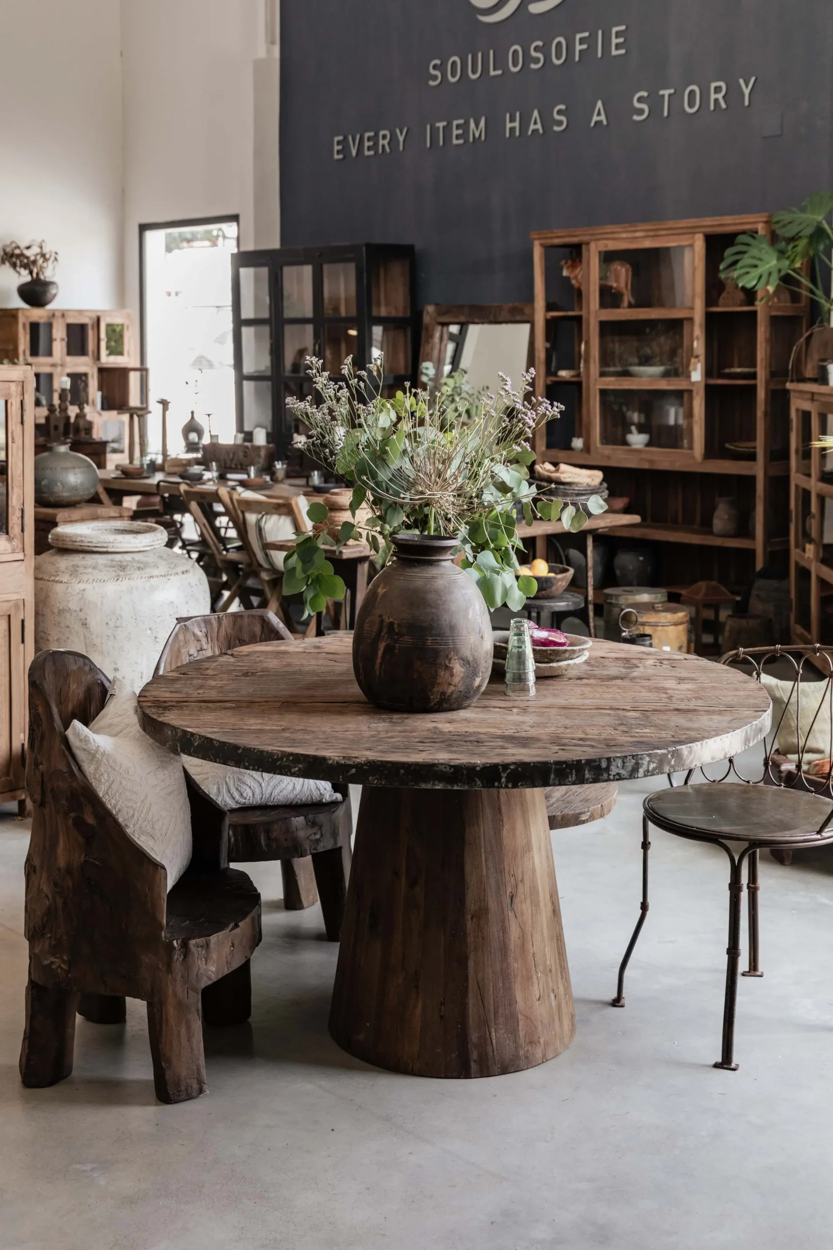 Round dining table in reclaimed wood 135 cm INES