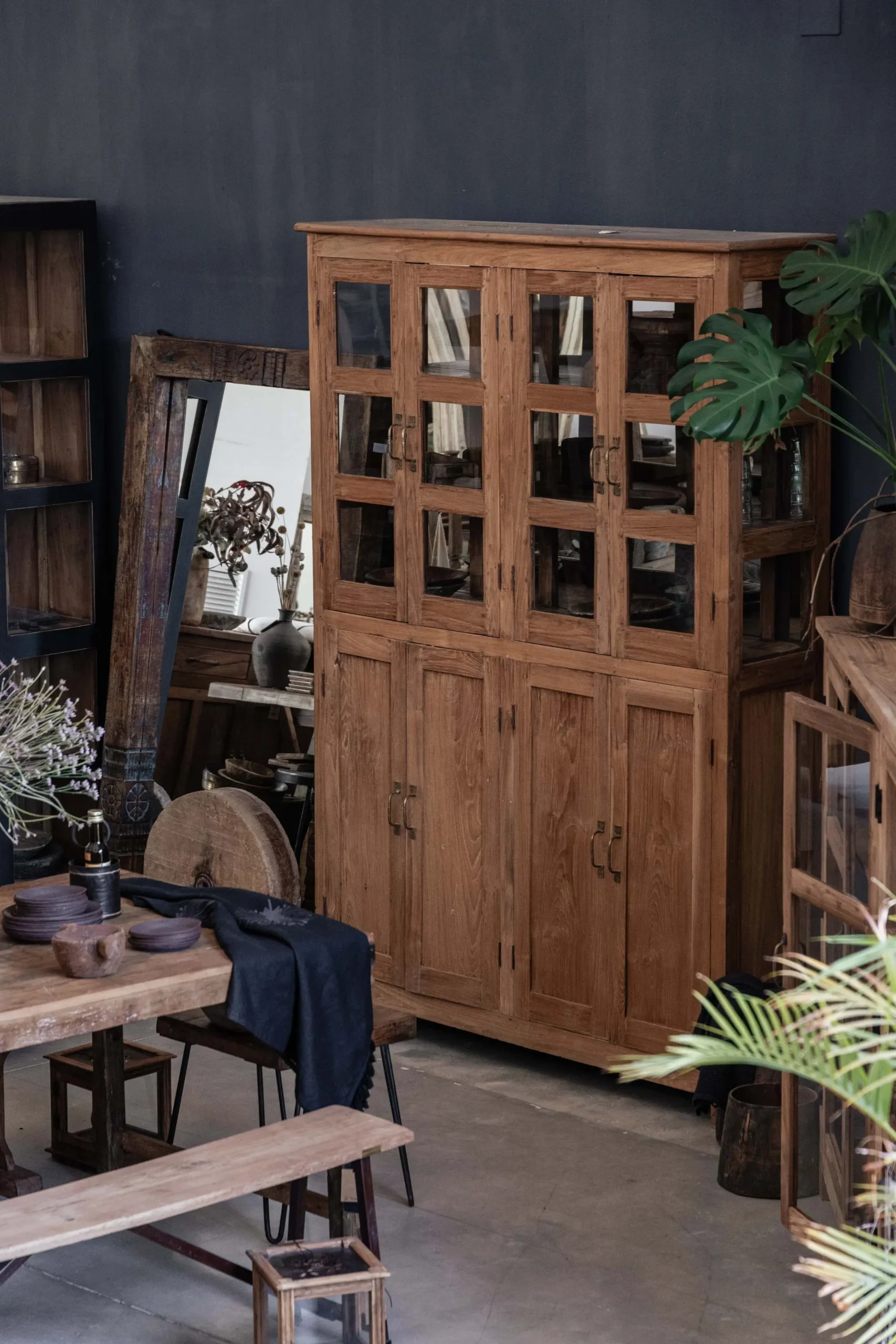 EMELIA vintage cabinet in teak - Image 2