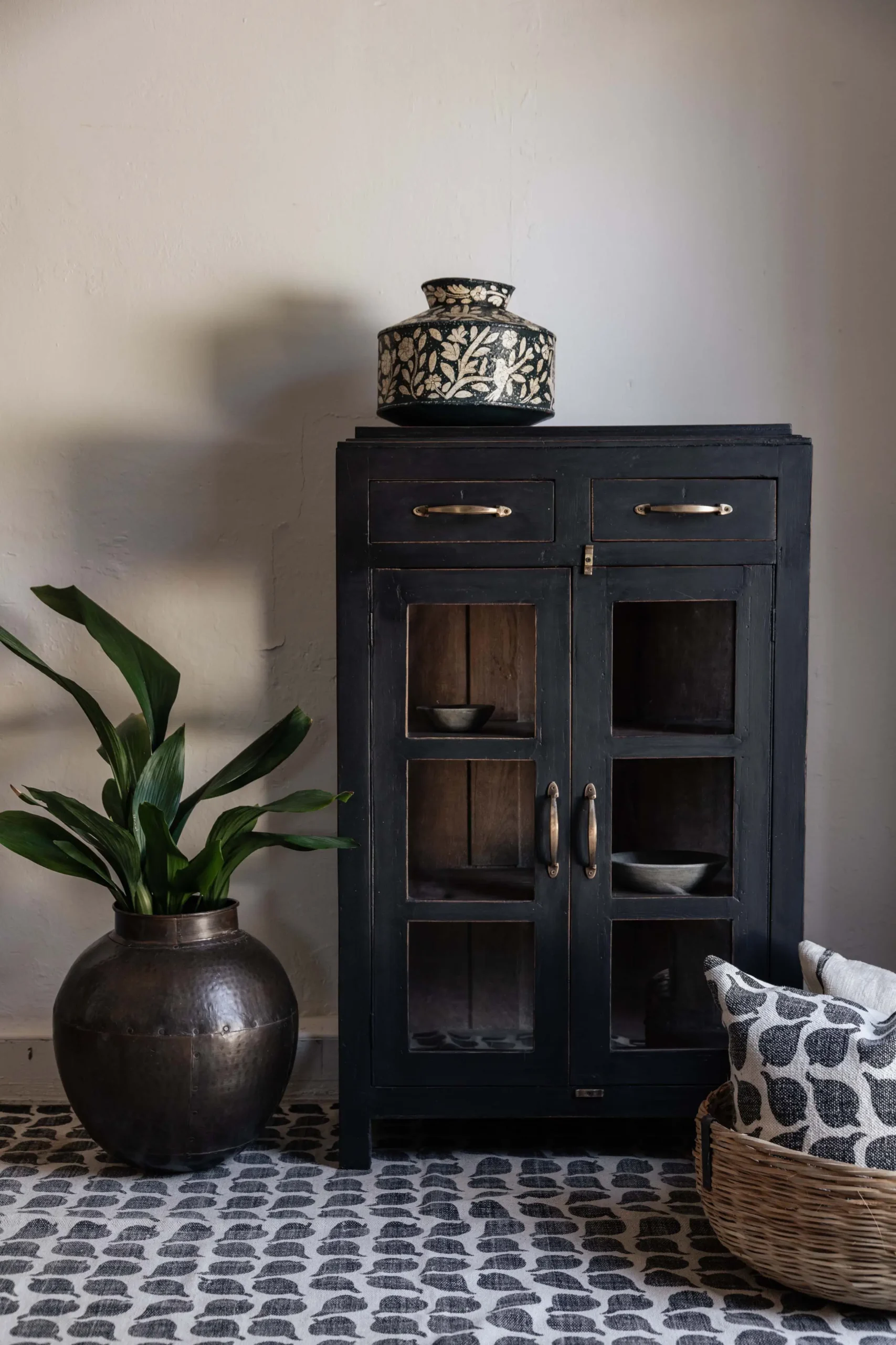 SAHRA vintage teak cabinet with drawers in black