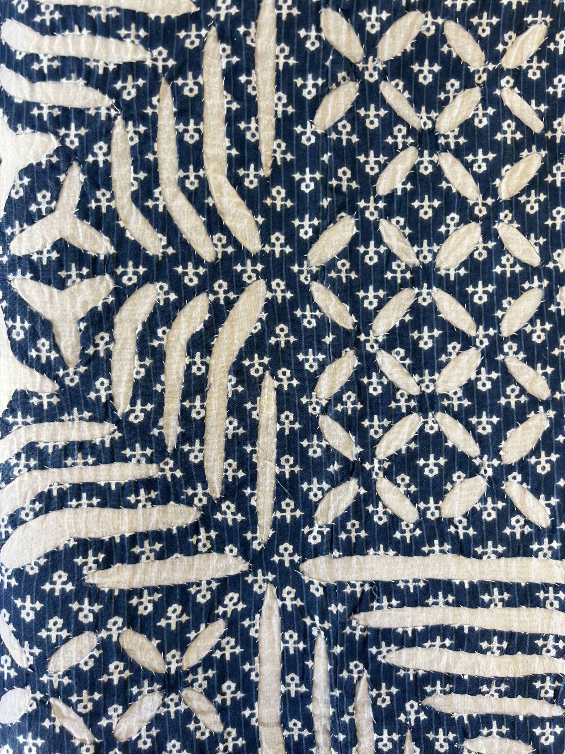 CUTWORK blue bedspread 220*260