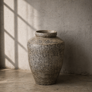 Vintage claypot big for garden