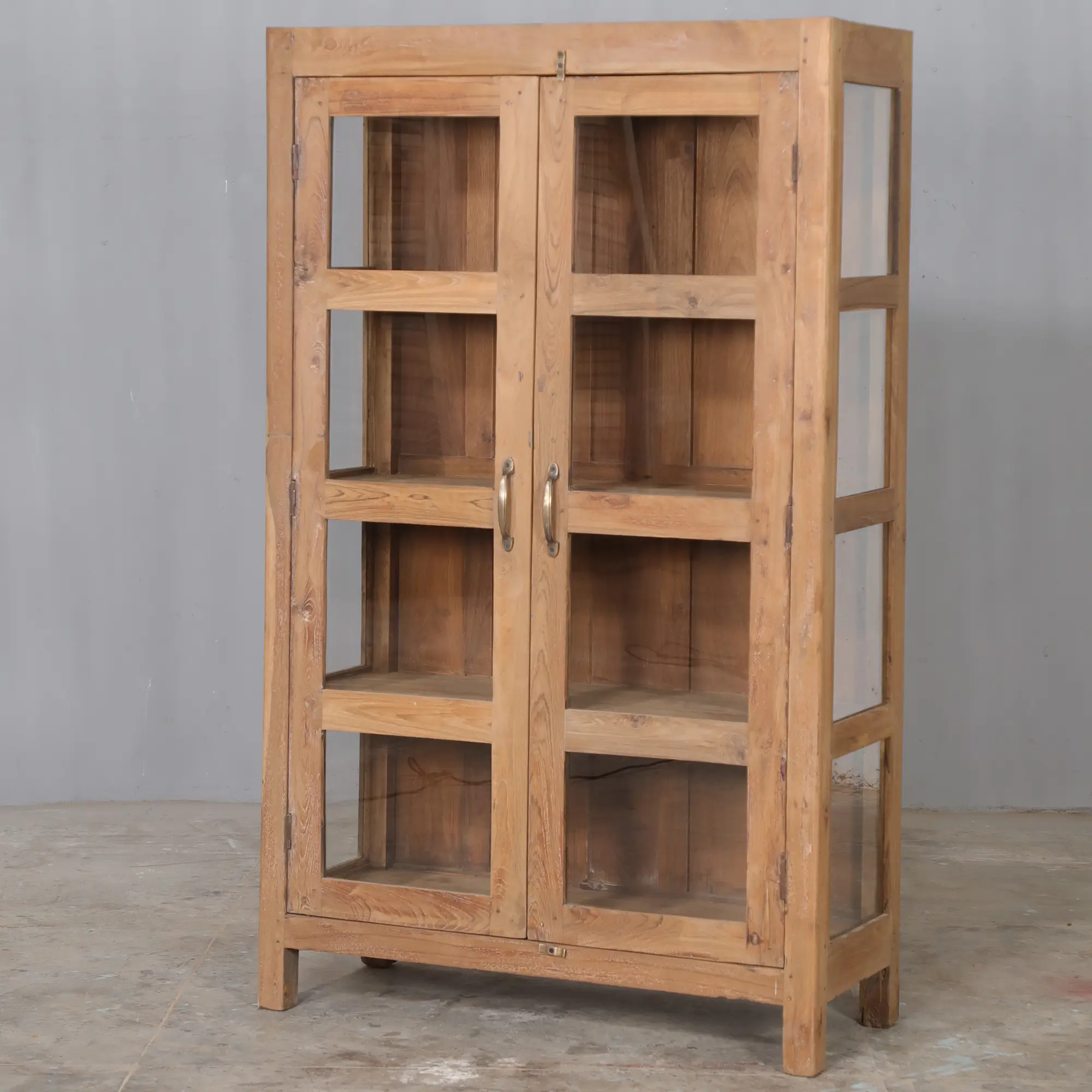 Vintage wooden and glass cabinet INDE - Image 2