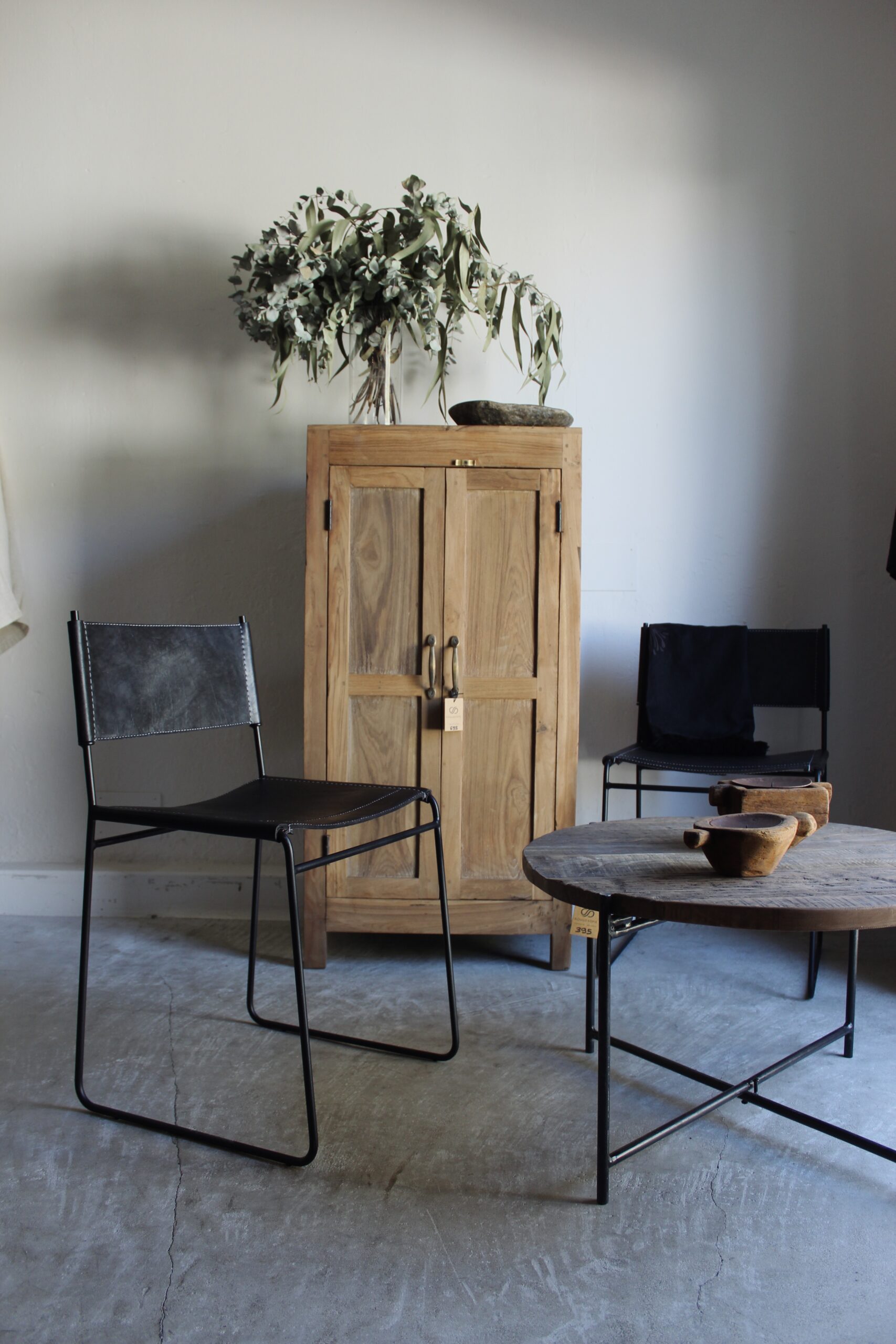 Natural Leather Dining Chair with iron legs – YVATÉ black