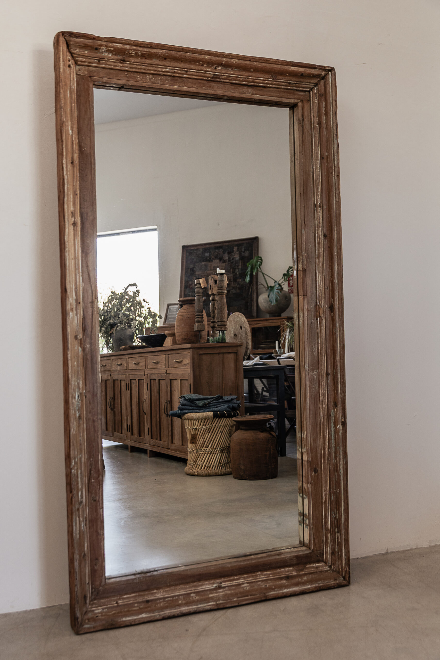 Large vintage mirror in wood ERTHA