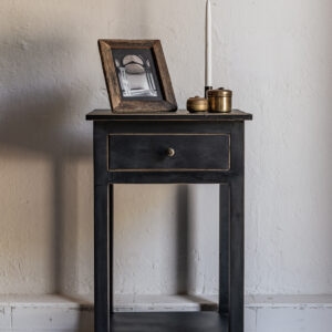 Reclaimed wood bedside table in distressed black with brass drawer knob and lower shelf — Soulosofie Mallorca