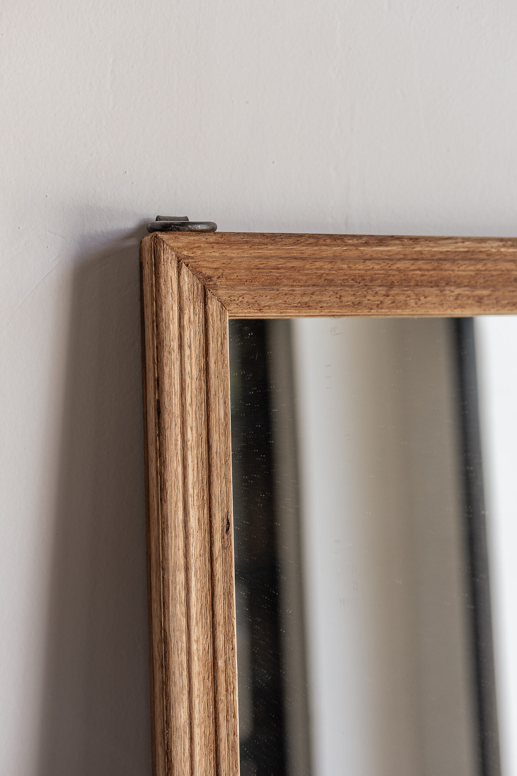 Tall full length reclaimed wood mirror with natural worn grain frame, leaning against wall — Soulosofie Mallorca