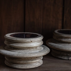 Vintage carved wood candleholder with layered ring detail and natural worn finish — Soulosofie Mallorca
