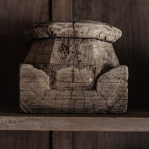 Large vintage hand-carved wood pillar base candleholder with raw cracked grain and sculptural form — Soulosofie Mallorca