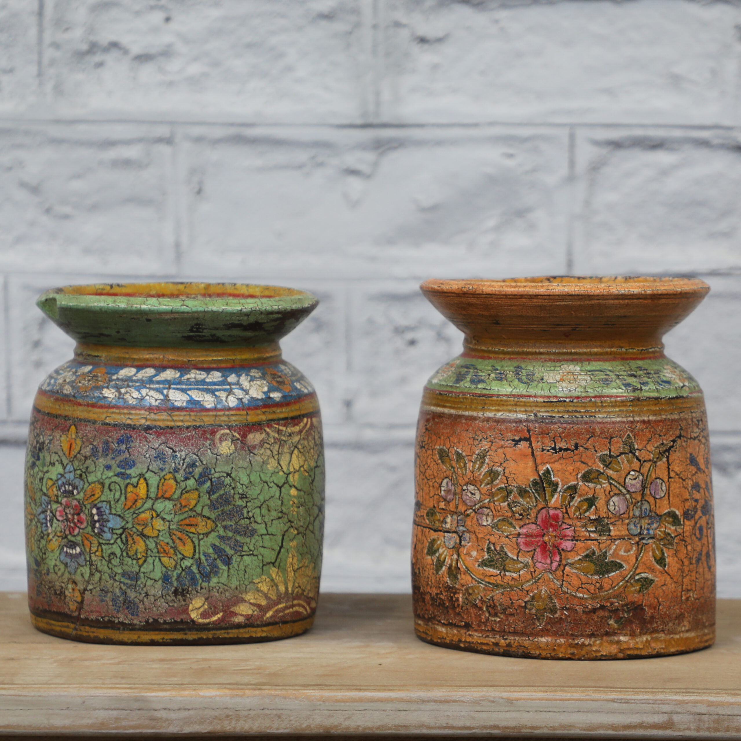 Vintage Wooden Pot with Painted Finish LILAS - Image 2
